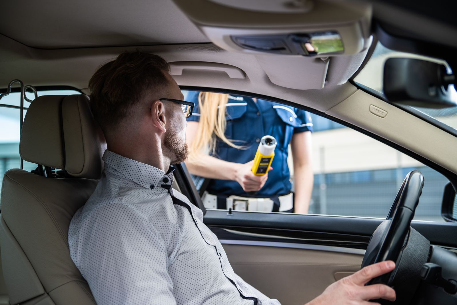 contrôle routier de police avec dépistage